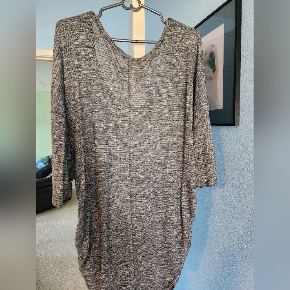 Maurice's size 2 3/4 sleeve top